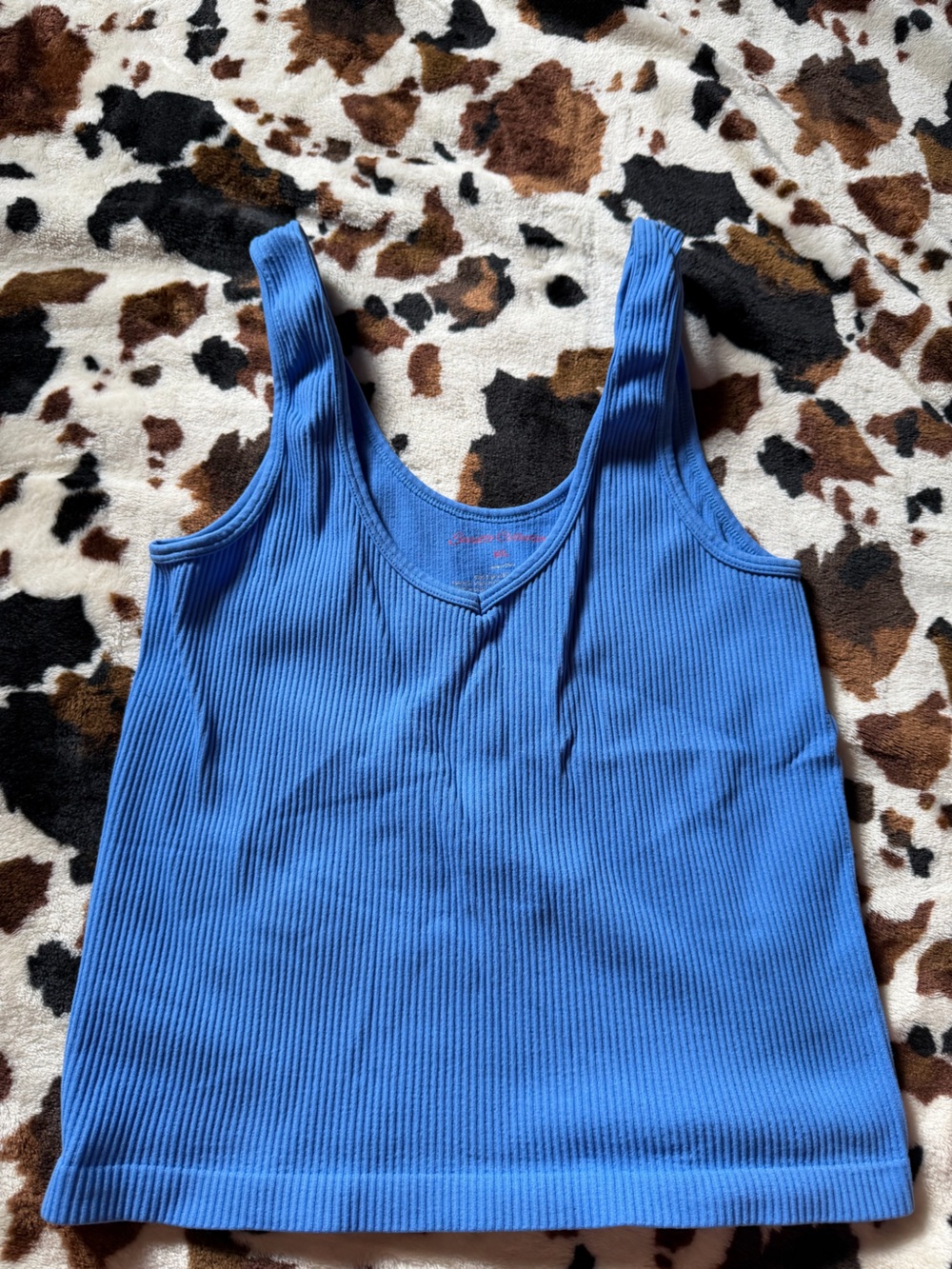 Blue ribbed tank